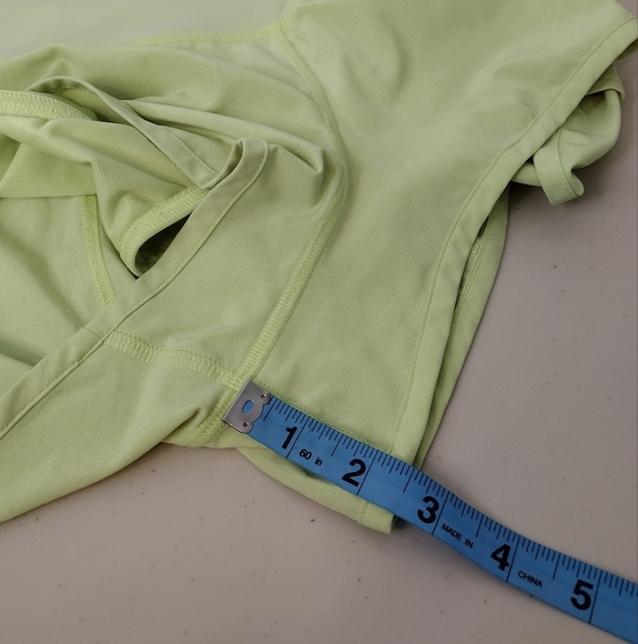 Lululemon Lime Green High-Rise Training Workout Running Athletic Shorts Sz 4 - Picture 11 of 16